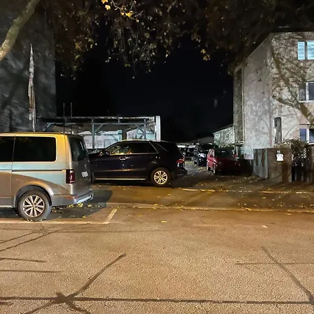 別荘 Mainz Kleines Haus Mit Garten Grill ヴィースバーデン